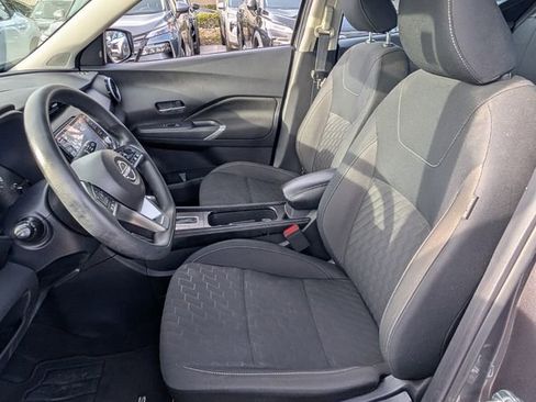 Used 2024 Nissan Kicks SV FWD image 10
