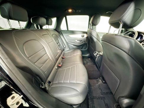 Used 2022 Mercedes-Benz GLC 300 4MATIC image 25