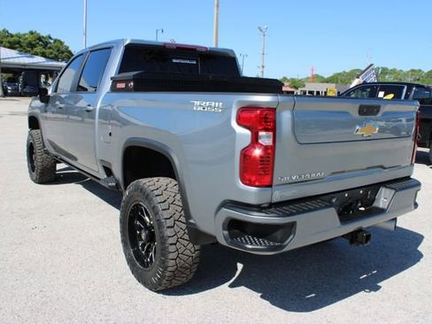 Used 2024 Chevrolet Silverado 2500 LT AWD/4WD image 8