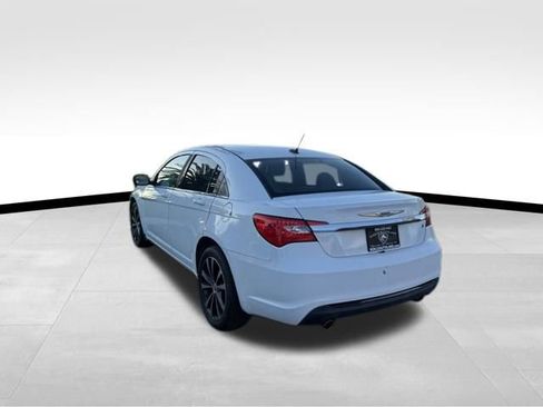 Used 2012 Chrysler 200 S image 4