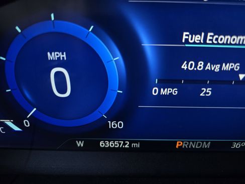 Used 2020 Ford Escape Titanium image 18