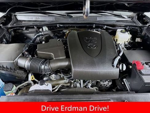 Certified 2023 Toyota Tacoma TRD Off-Road w/ TRD Premium Off Road Package AWD/4WD image 30