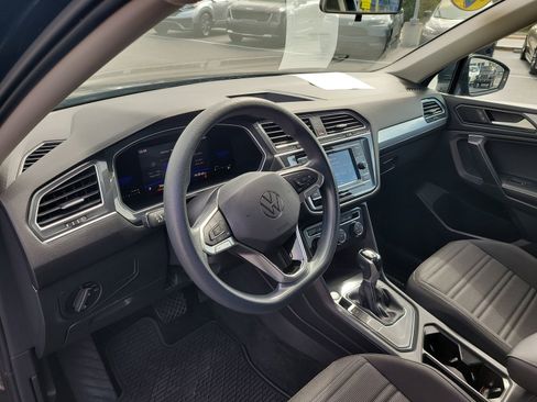 Used 2022 Volkswagen Tiguan S FWD image 18
