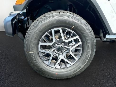 New 2025 Jeep Wrangler Sahara image 19