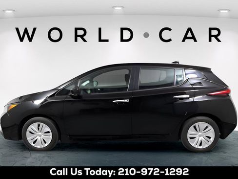 Used 2025 Nissan Leaf S image 4