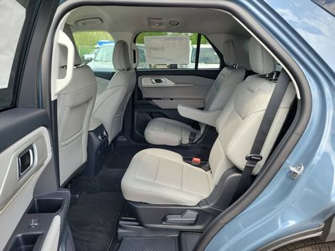 New 2026 Ford Explorer Active AWD/4WD image 13
