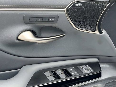 Used 2022 Lexus ES 350 F Sport w/ Accessory Package 2 FWD image 25