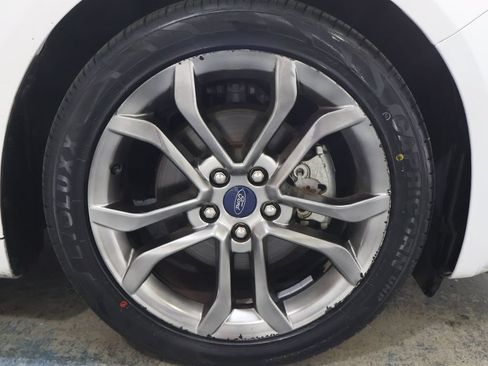 Used 2020 Ford Fusion SEL FWD image 34