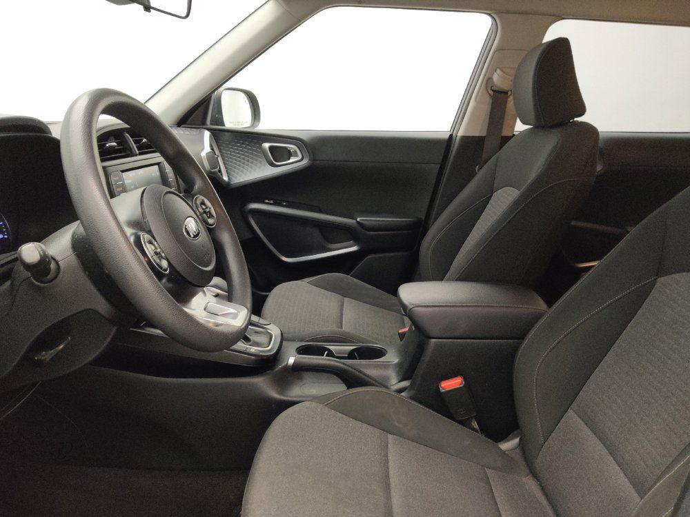 Used 2020 Kia Soul S FWD image 17