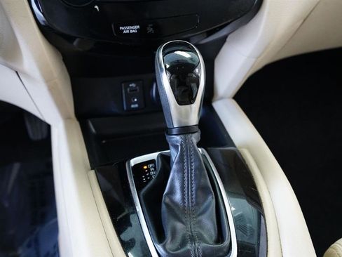 Used 2017 Nissan Rogue S w/ Appearance Package image 20