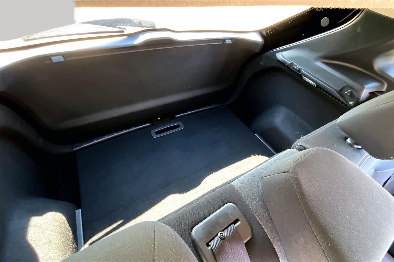 Used 2025 Nissan Kicks SV FWD image 36