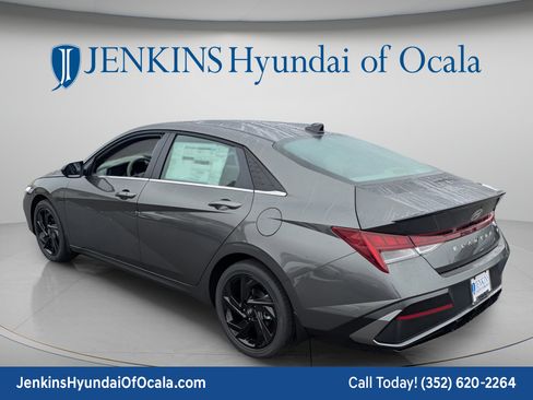 New 2026 Hyundai Elantra SEL Sport Premium FWD image 7