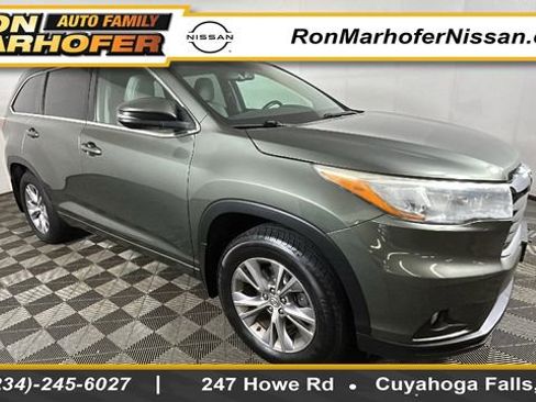 Used 2015 Toyota Highlander XLE AWD/4WD image 1
