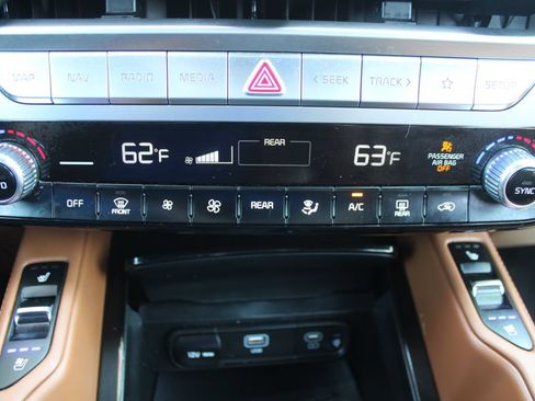 Certified 2024 Kia Telluride EX X-Line AWD/4WD image 47