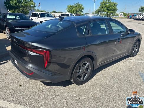 Used 2025 Kia K4 FWD image 24