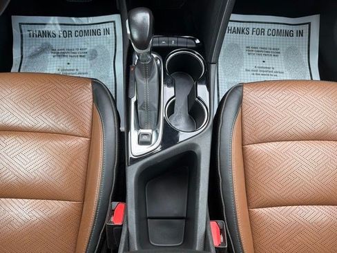 Used 2021 Buick Encore GX Essence w/ Experience Buick Package FWD image 24