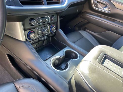 Used 2022 Chevrolet Tahoe Z71 w/ Off-Road Capability Package image 12