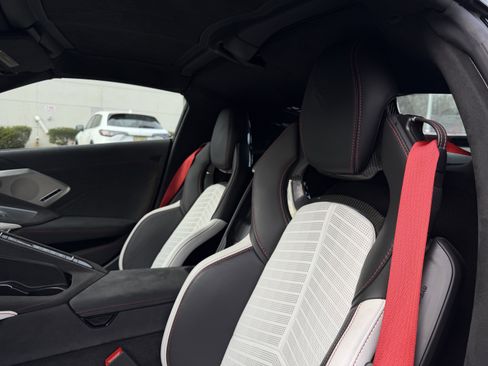 Used 2023 Chevrolet Corvette Z06 image 23