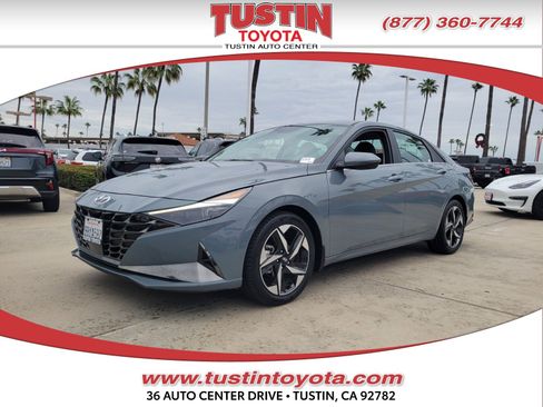 Used 2022 Hyundai Elantra Limited image 1