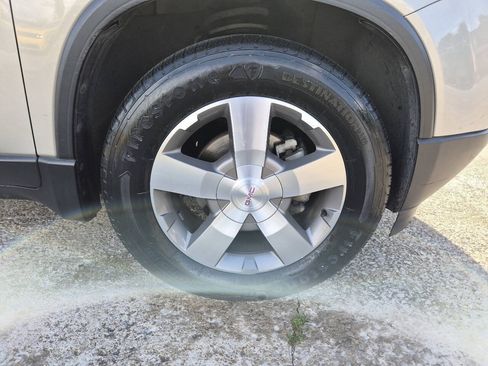 Used 2011 GMC Acadia SLT FWD image 20