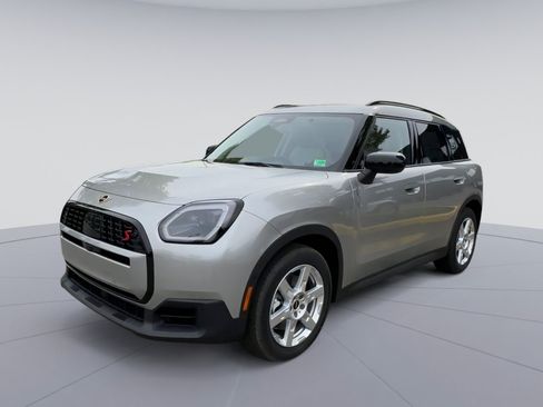 Certified 2025 MINI Cooper Countryman S AWD/4WD image 8