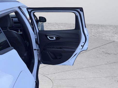 New 2026 Jeep Compass Latitude AWD/4WD image 36