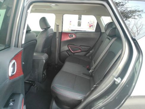 Used 2021 Kia Soul Turbo image 17