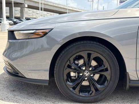 Used 2025 Honda Accord SE image 5