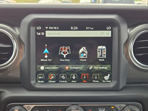 Used 2021 Jeep Wrangler Unlimited Sahara AWD/4WD image 23