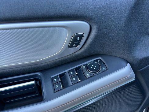 Used 2025 Ford Expedition Active AWD/4WD image 23