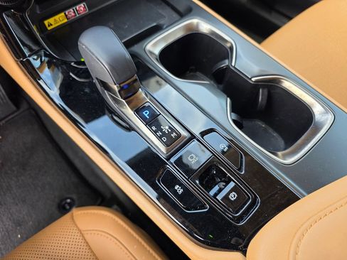 Used 2025 Lexus NX 250 FWD w/ Accessory Package (Z2) image 20