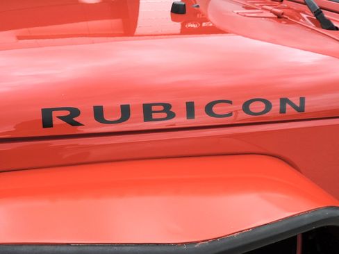 Used 2016 Jeep Wrangler Unlimited Rubicon image 10