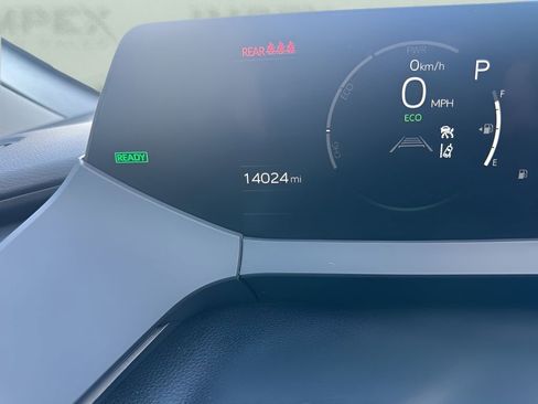 Used 2025 Toyota Prius LE image 21