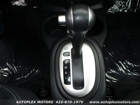 Used 2018 Nissan Versa SV image 27