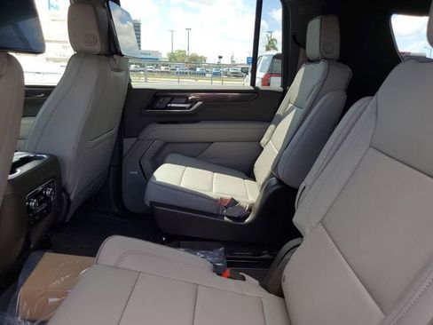 New 2026 GMC Yukon XL Elevation w/ Elevation Premium Package image 11