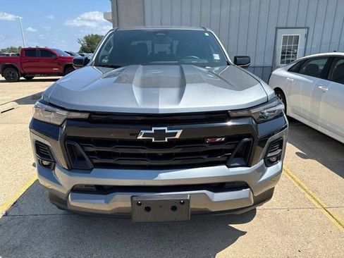Used 2024 Chevrolet Colorado Z71 w/ Z71 Convenience Package 2 AWD/4WD image 2