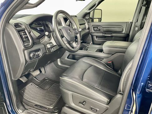 Used 2024 RAM 2500 Limited image 12