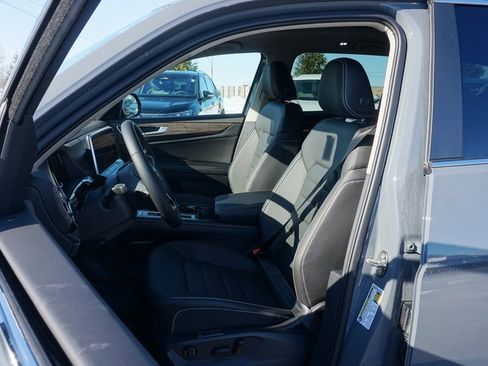 New 2026 Volkswagen Atlas SEL image 8