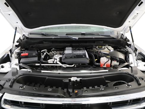 Used 2023 GMC Yukon SLT image 29