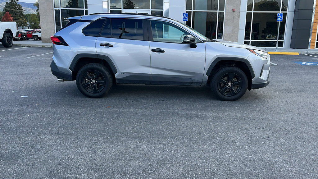 Used 2024 Toyota RAV4 XLE w/ Convenience Package AWD/4WD image 2