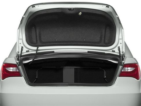 Used 2014 Chrysler 200 LX image 15