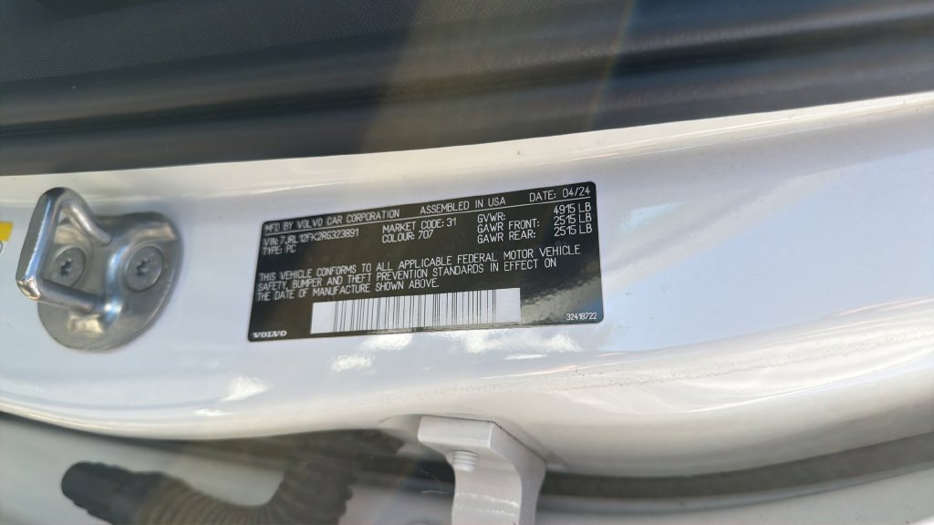 Used 2024 Volvo S60 B5 Core FWD image 35