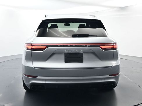 Used 2022 Porsche Cayenne Turbo image 13
