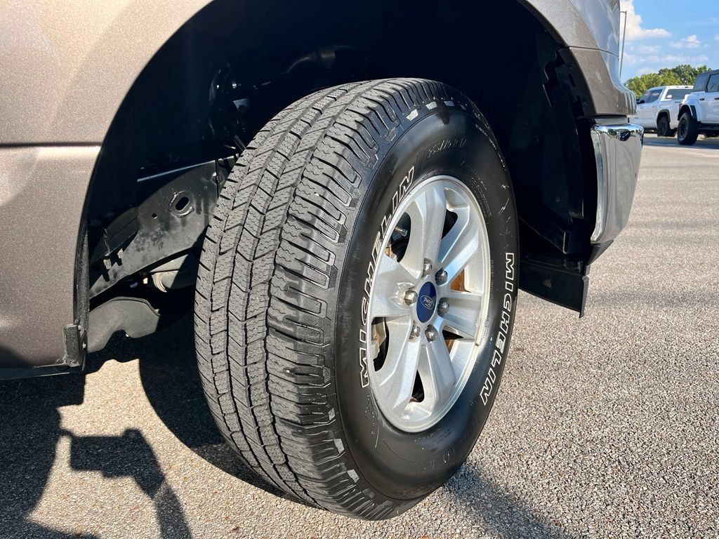 Used 2019 Ford F150 XLT AWD/4WD image 6