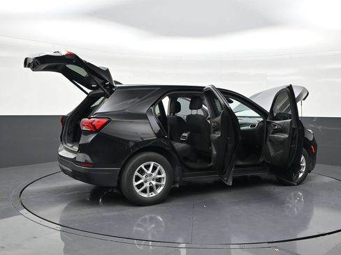 Used 2023 Chevrolet Equinox LT FWD image 28