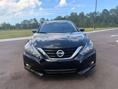 Used 2016 Nissan Altima 2.5 SR FWD image 14
