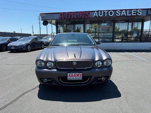 Used 2008 Jaguar XJ8 RWD image 8