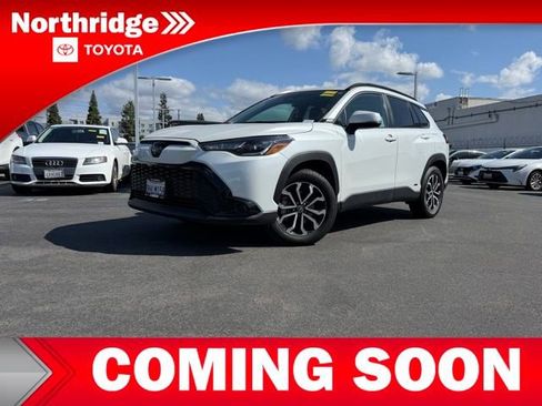 Used 2023 Toyota Corolla Cross AWD Hybrid image 3