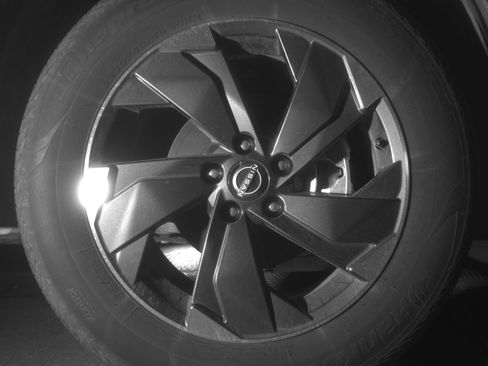 Used 2025 Nissan Rogue SV image 13