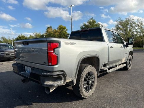 Used 2025 Chevrolet Silverado 2500 LTZ w/ LTZ Plus Package AWD/4WD image 3